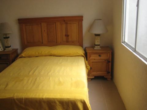 RECAMARA PRINCIPAL CON CAJON PARA CLOSET Y BALCON.