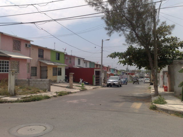 ENTORNO, A 1 CUADRA DE RIO MAGDALENA Y CAMINO REAL